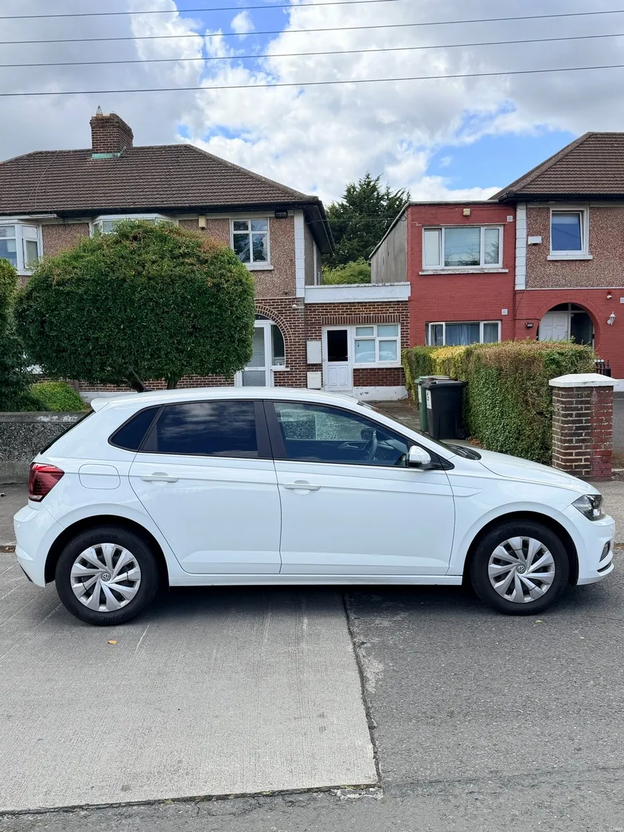 2018 Volkswagen Polo - Image 4