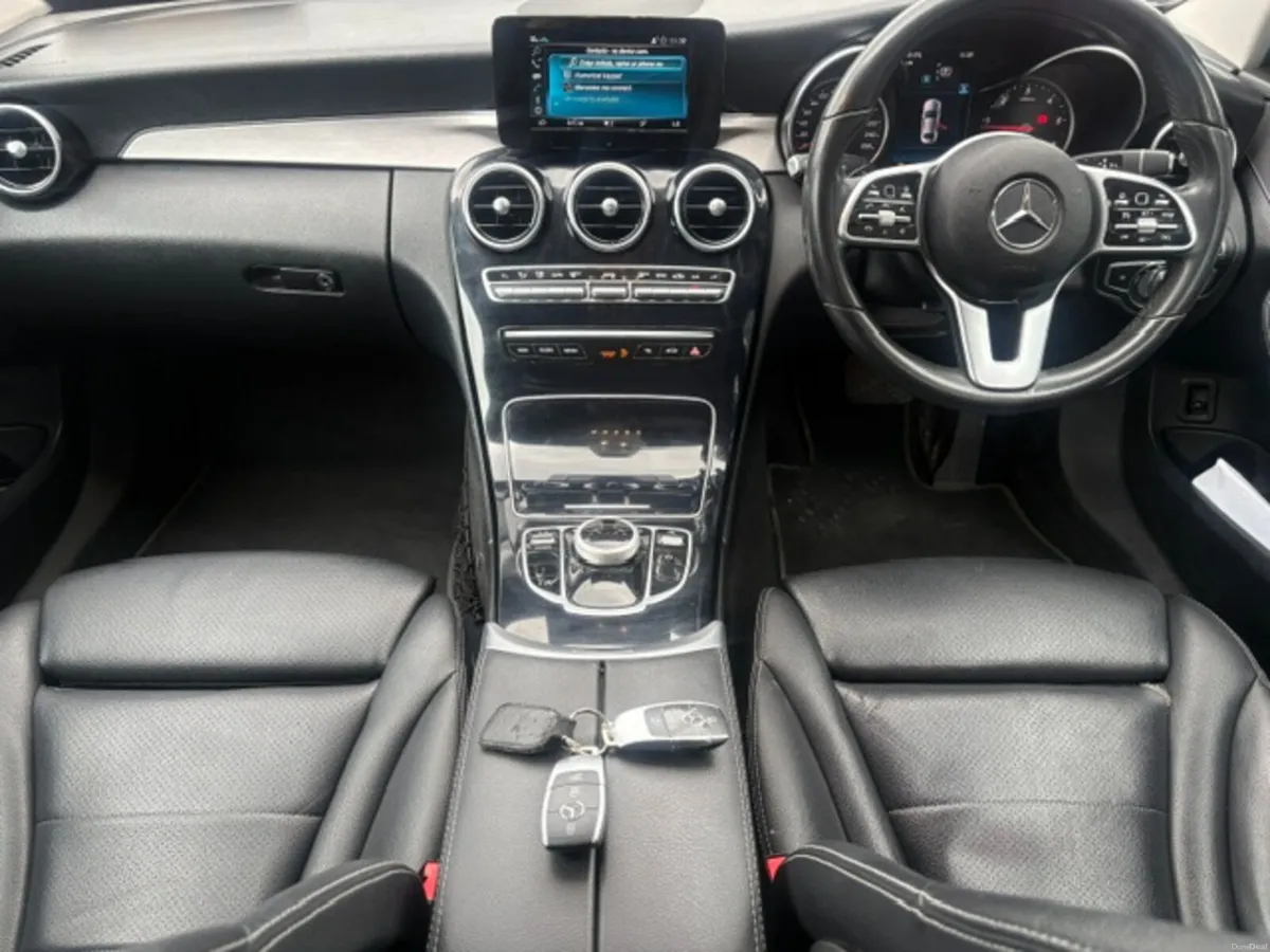 Mercedes-Benz C-Class 2019 - Image 3