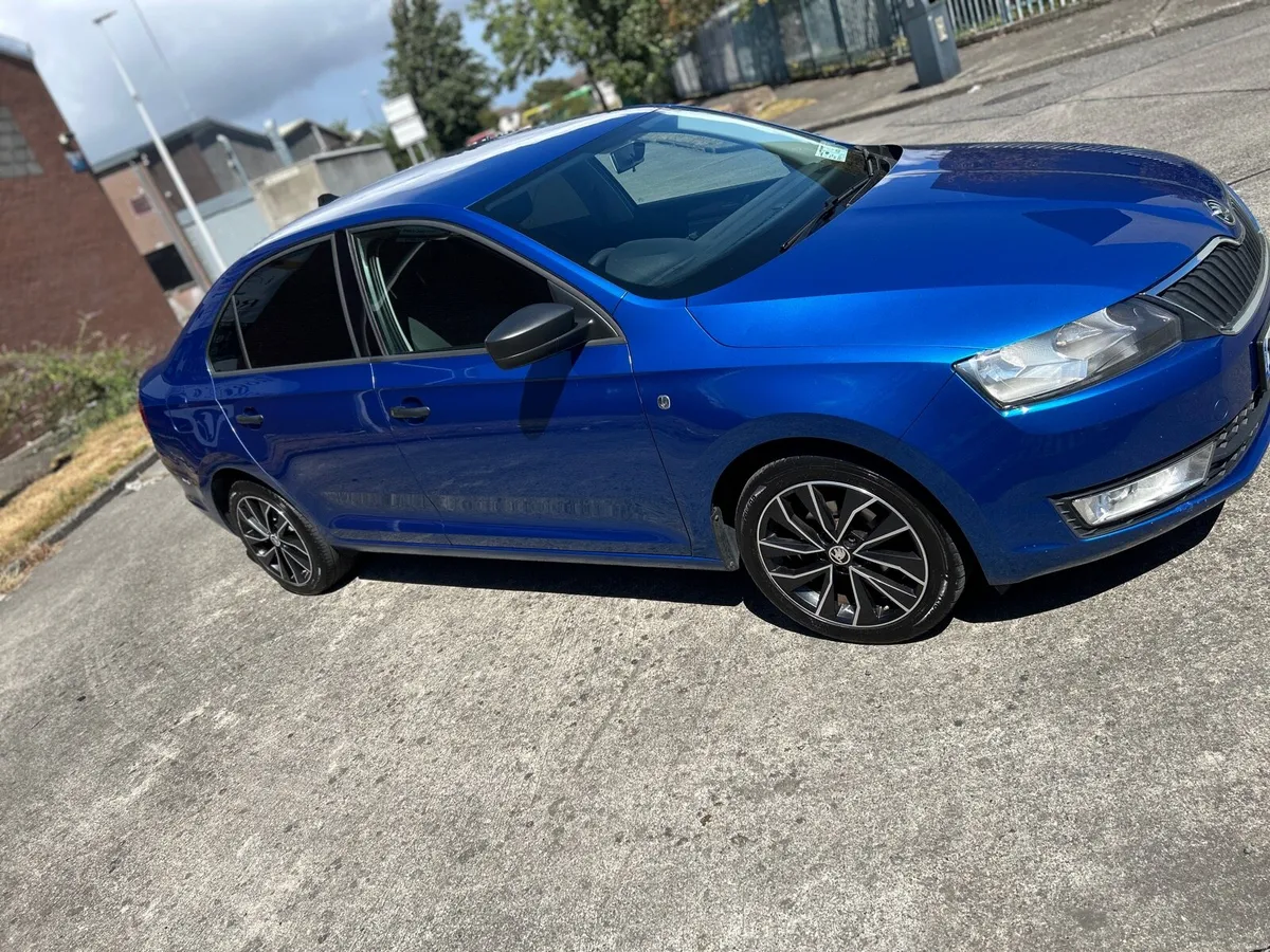 Skoda rapid 1.2 petrol manual - Image 3