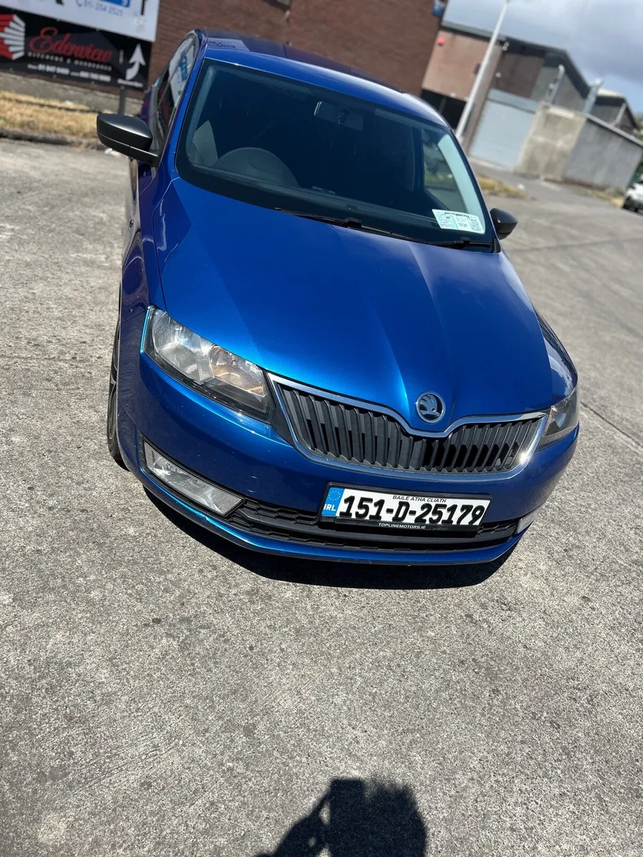 Skoda rapid 1.2 petrol manual - Image 4