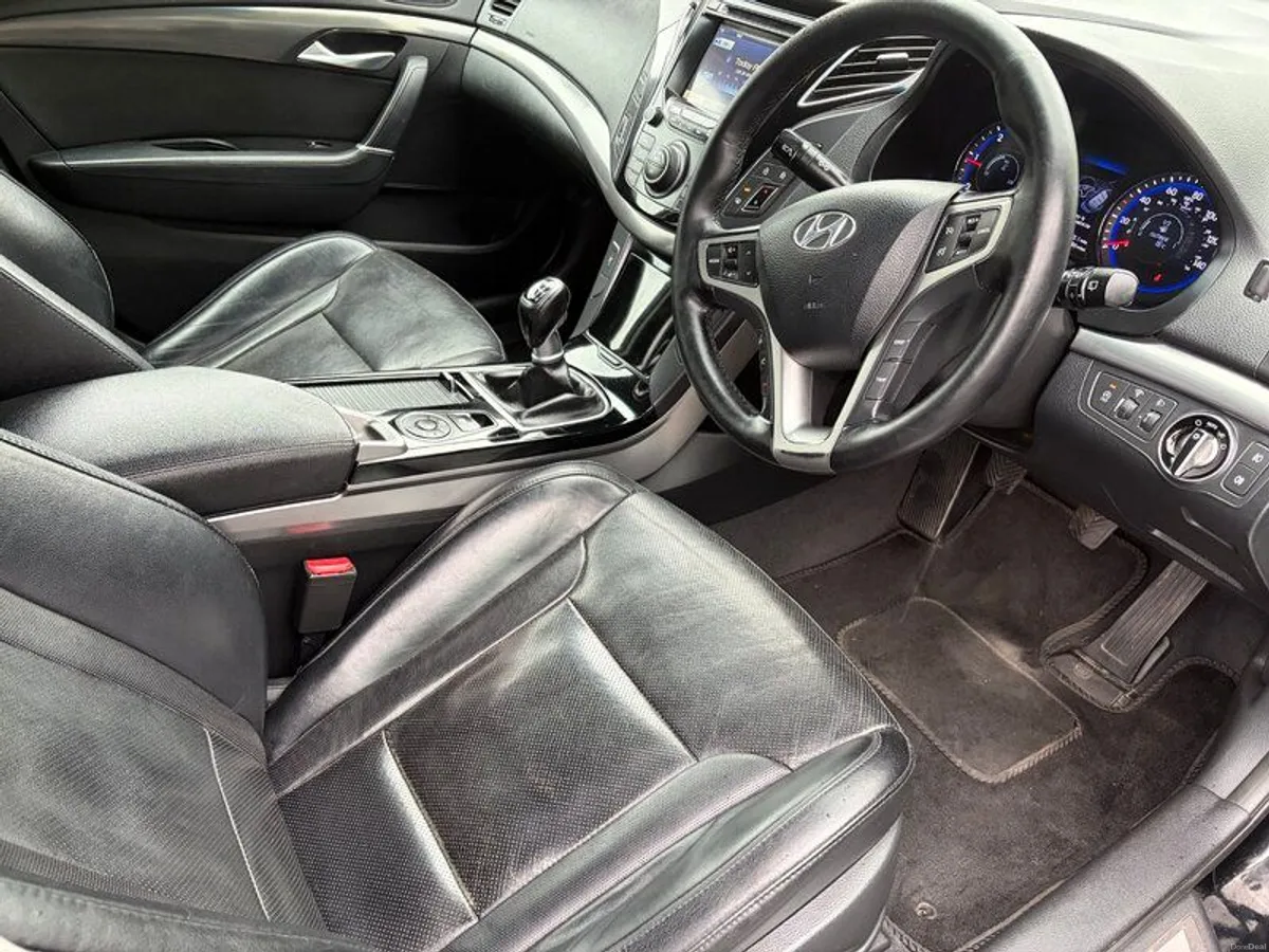 Hyundai i40 1.7 crdi Premium - Image 4