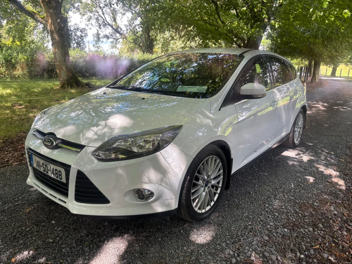 Ford Focus 2014 - Image 2