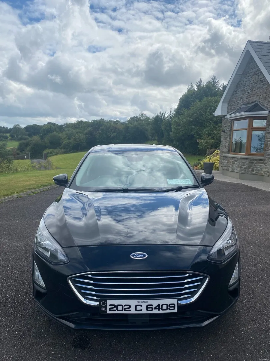 FORD FOCUS TITANIUM 1.5 TDCI 120 BHP ECO BLUE - Image 2