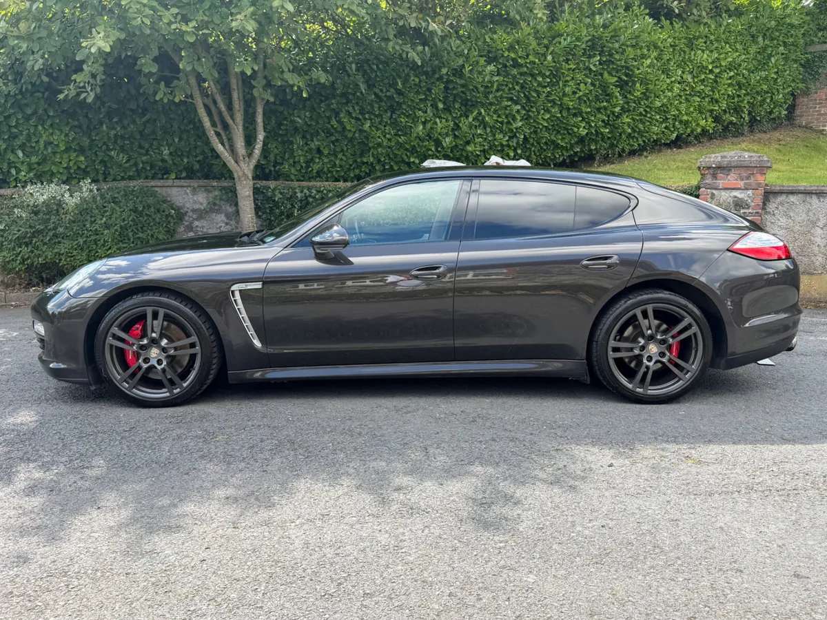 2013 Porsche Panamera Gran Turismo 3.0D - Image 2