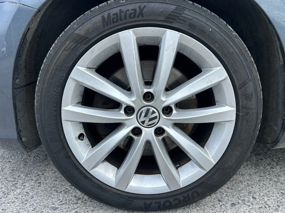 2014 Passat 2.0 - Leather seats - Image 5
