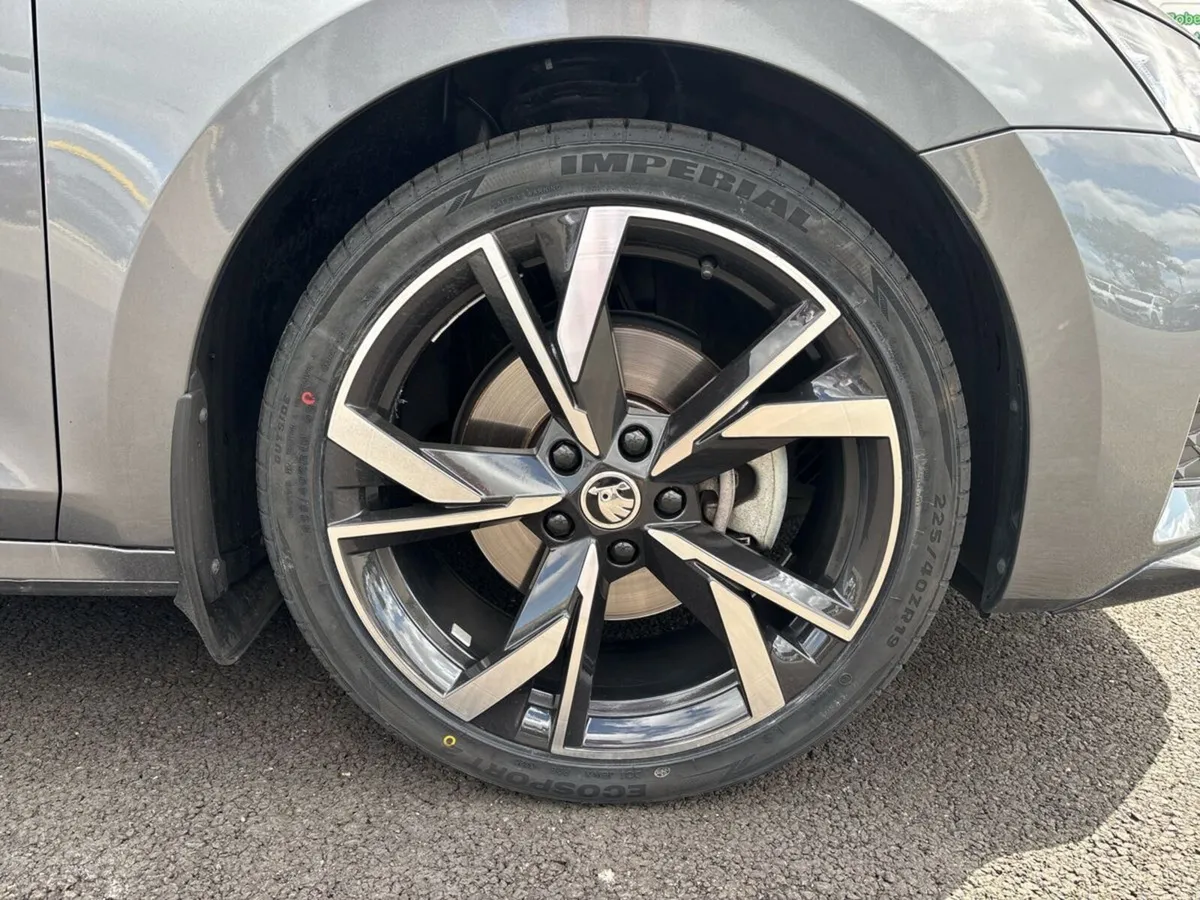 Skoda Octavia SPORTLINE 2.0 TDI 115HP - Image 5