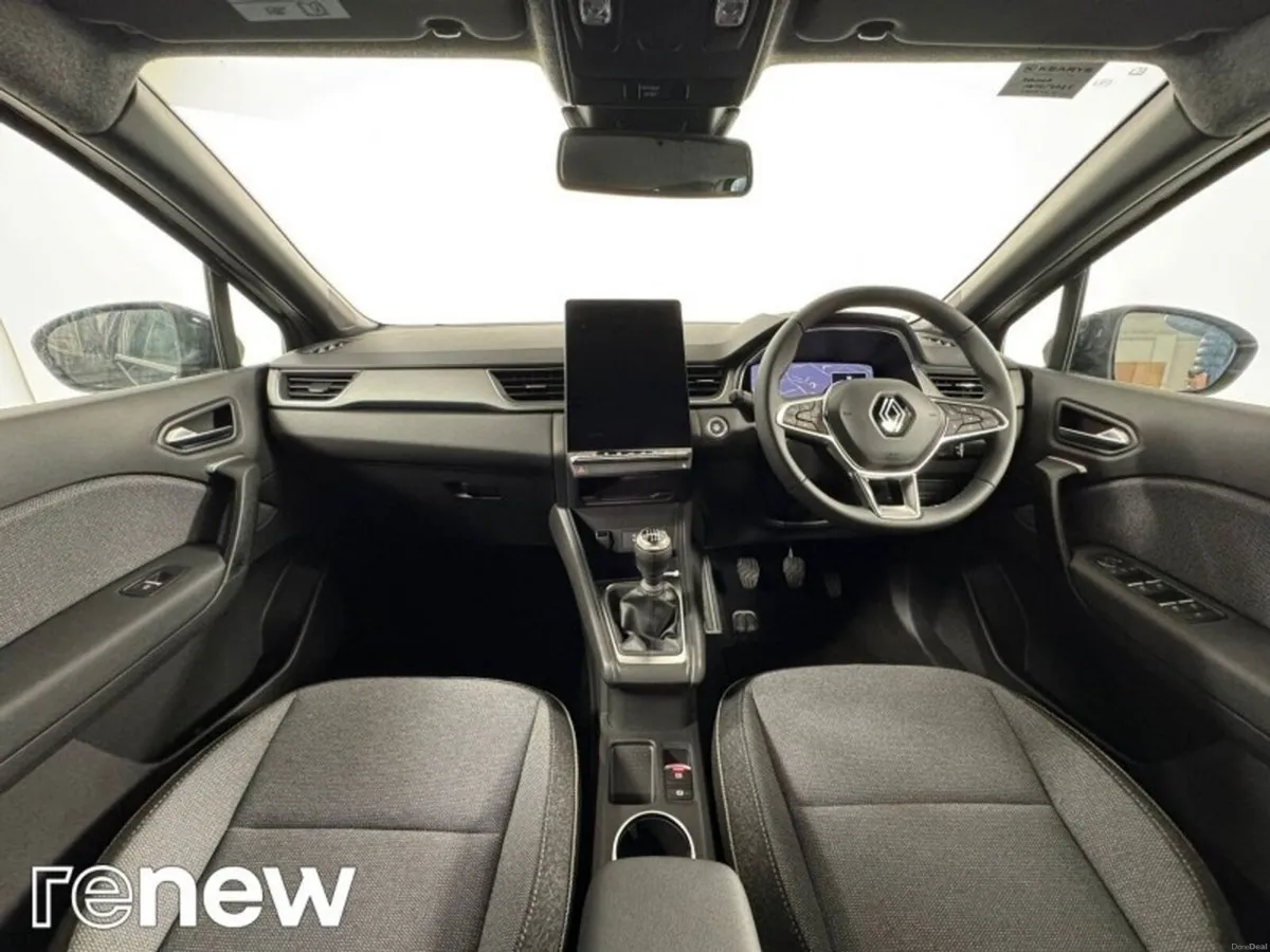 Renault Captur TCe 90 Techno - Image 2