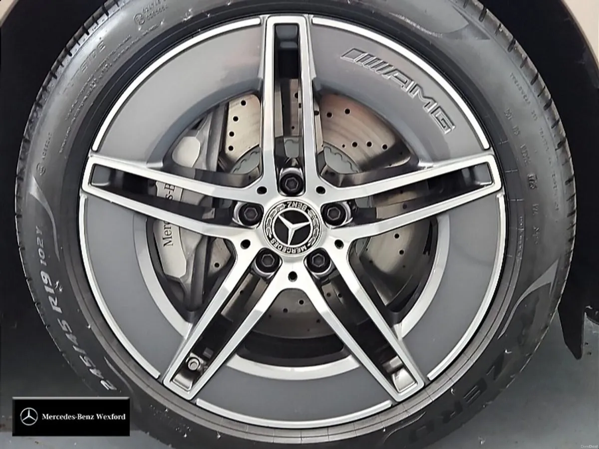 Mercedes-Benz E-Class E300de AMG Line - Image 5