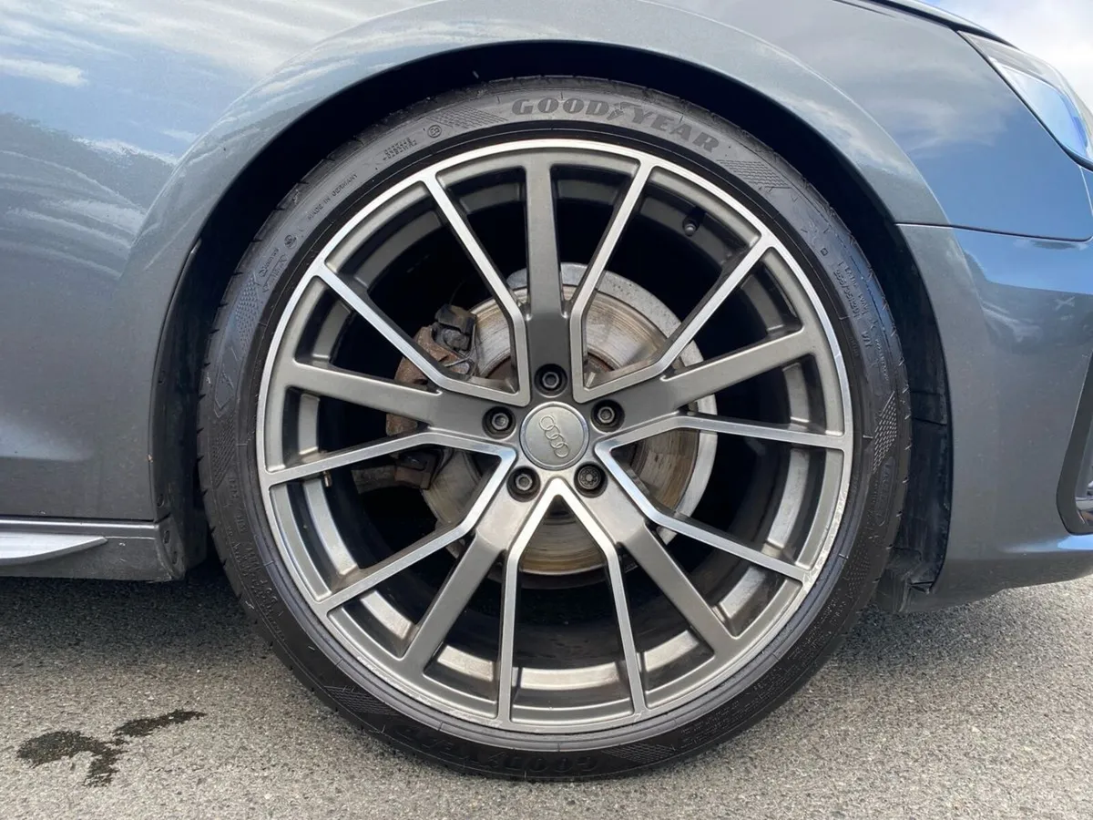 Audi A4 Avant 35 TDI S Tronic S line - Image 5