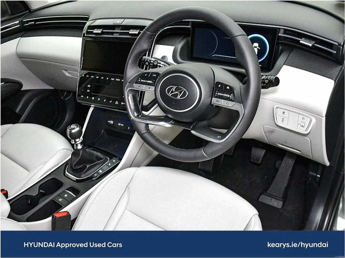 Hyundai Tucson 2WD Executive Plus - Image 6