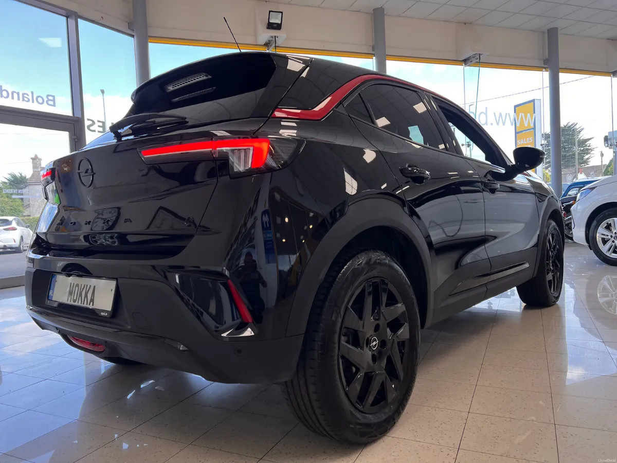 2025 AUTO E *VALUE ALERT* Next To New Massive Spec - Image 2