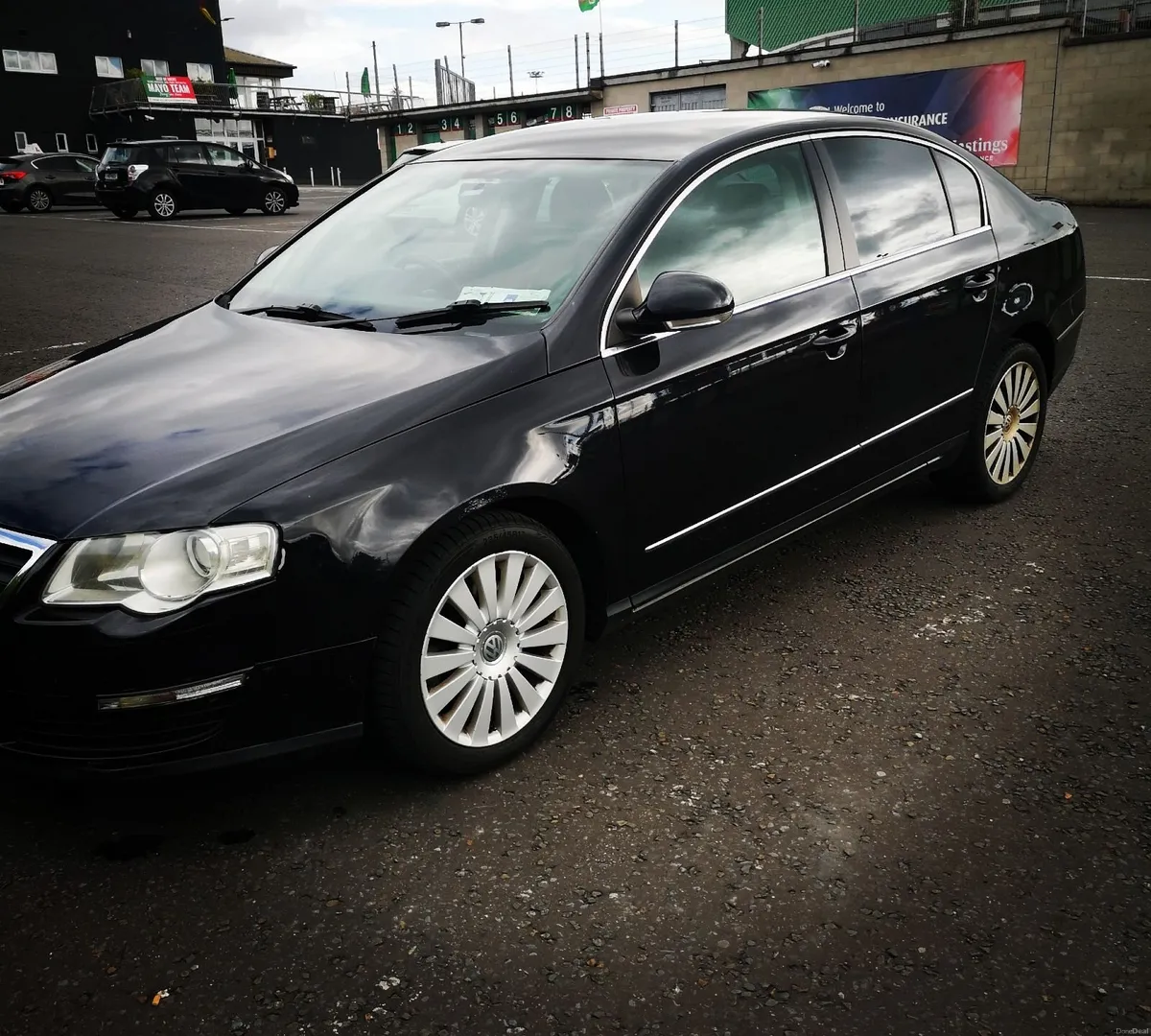 Volkswagen Passat 2010 2l tdi highline bluemotion - Image 4