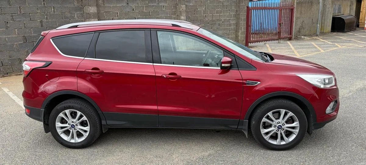 Ford Kuga - Image 4