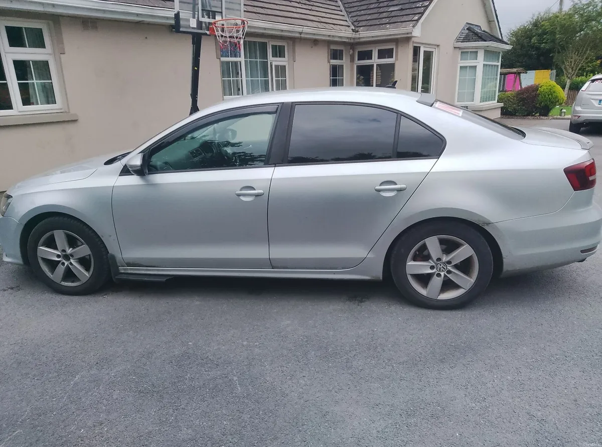 Volkswagen Jetta 2016 - Image 6