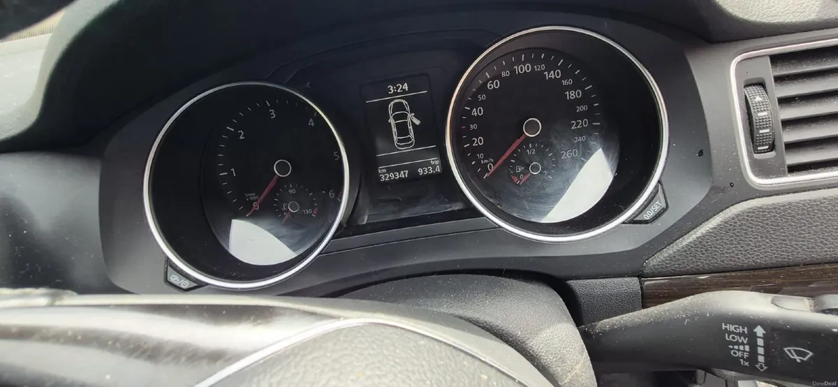 Volkswagen Jetta 2016 - Image 5