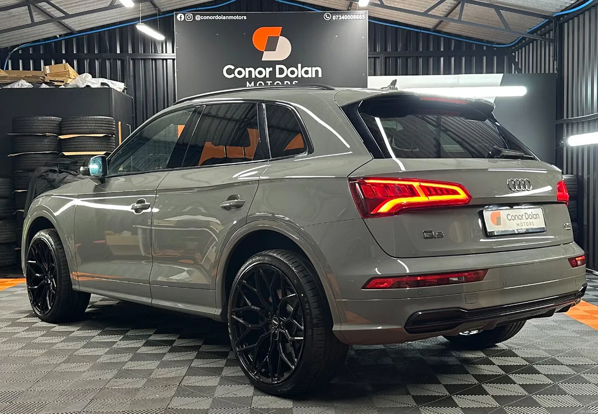 Audi Q5 40Tdi Black Edition Quattro - Image 3