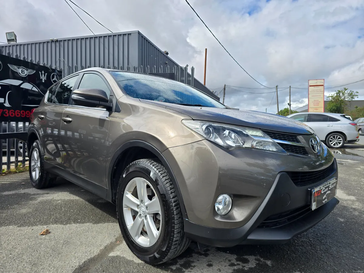 142 Toyota RAV4 2.0D, LOW MILES, NEW NCT - Image 2