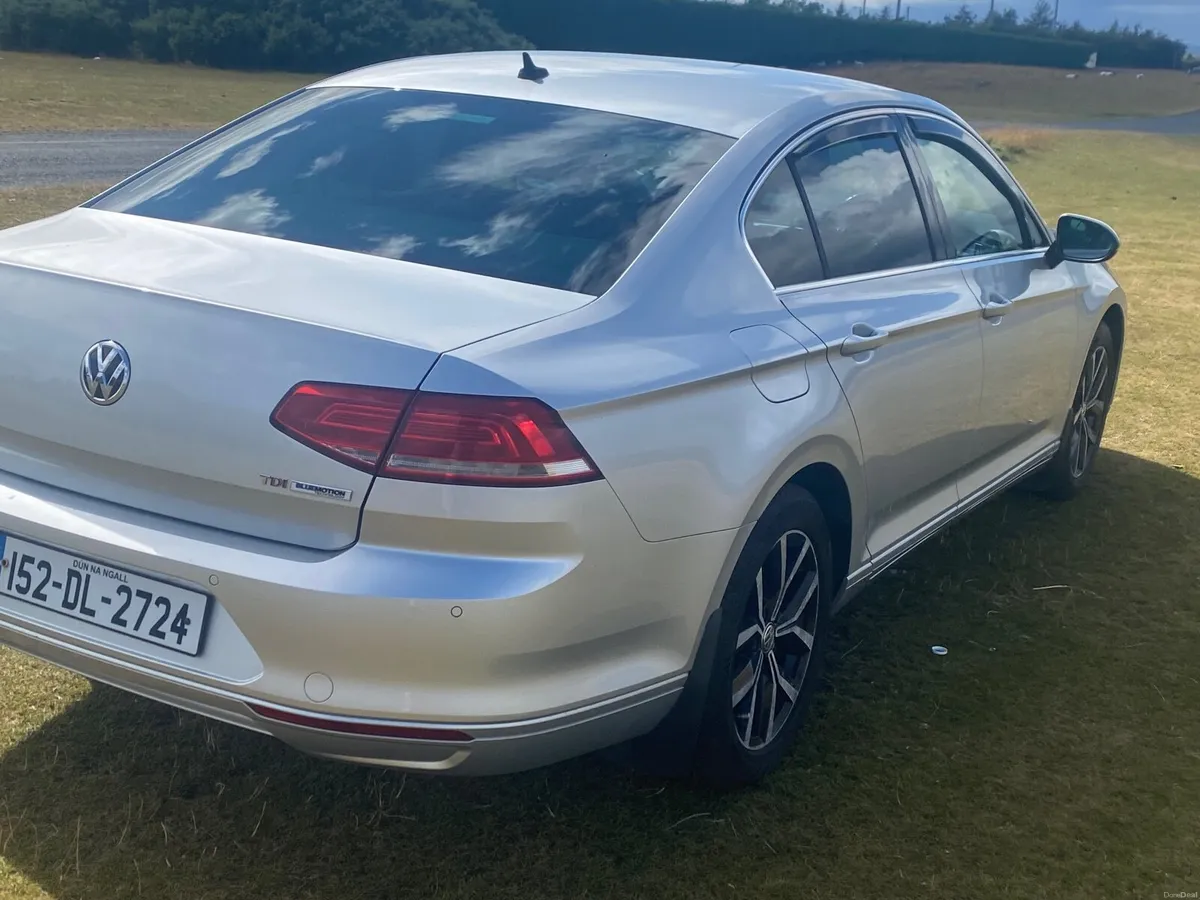 Volkswagen Passat 2015 - Image 6