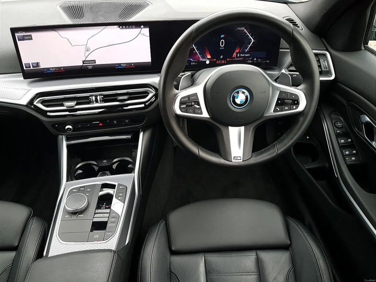 BMW 3-Series 330e M Sport - Image 5