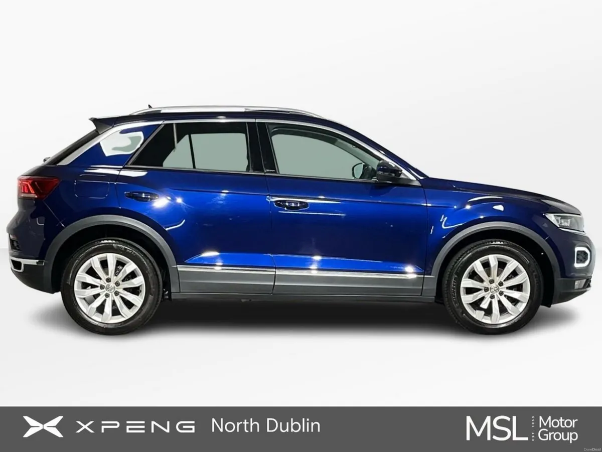 Volkswagen T-Roc Sport 1.5 TSI 150BHP - Reversing - Image 5