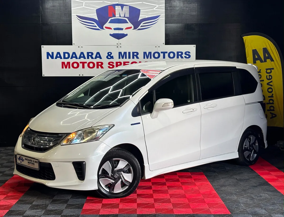 2014 Honda Freed 7 seater - Image 1