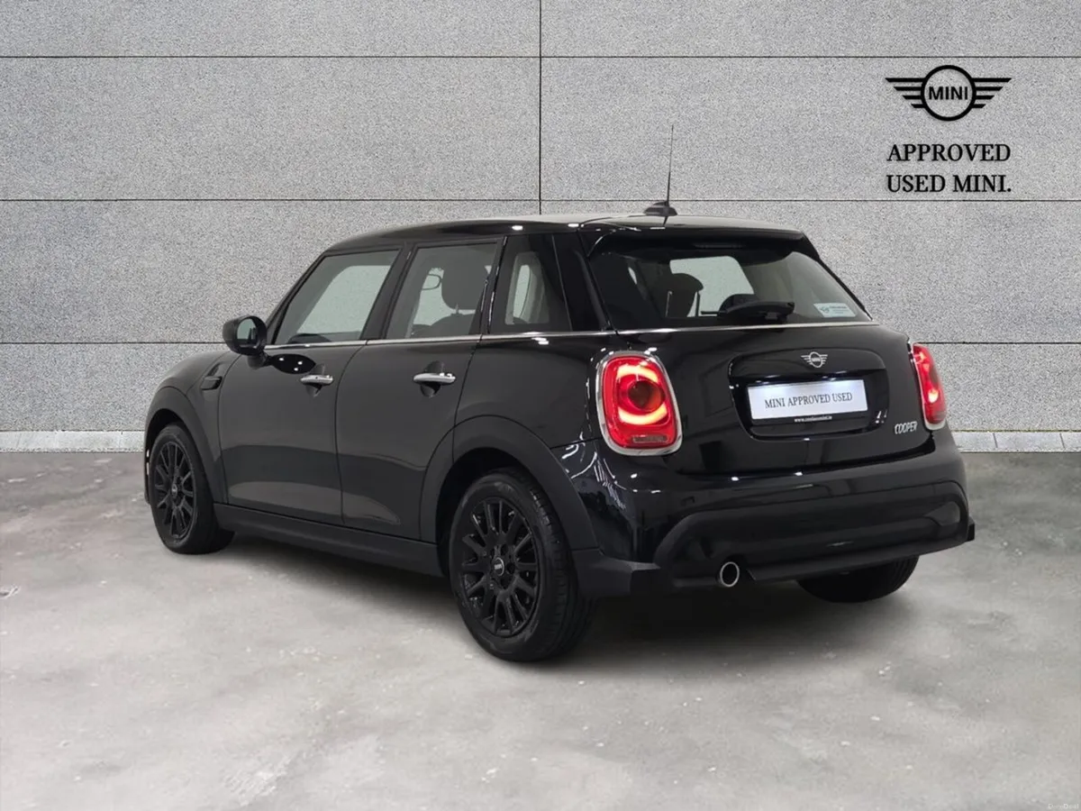 Mini Cooper Cooper Classic Auto - Image 2