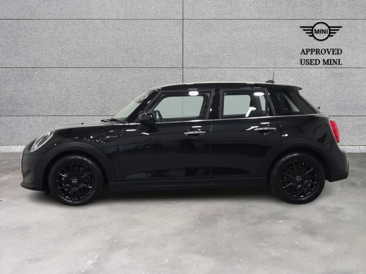 Mini Cooper Cooper Classic Auto - Image 3