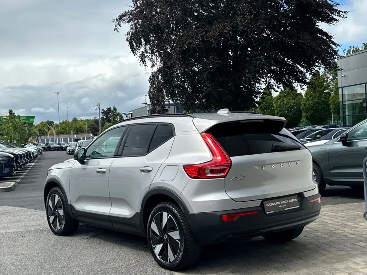 Volvo XC40 XC40 TWIN MOTOR electric 4WD 82kWh - Image 6