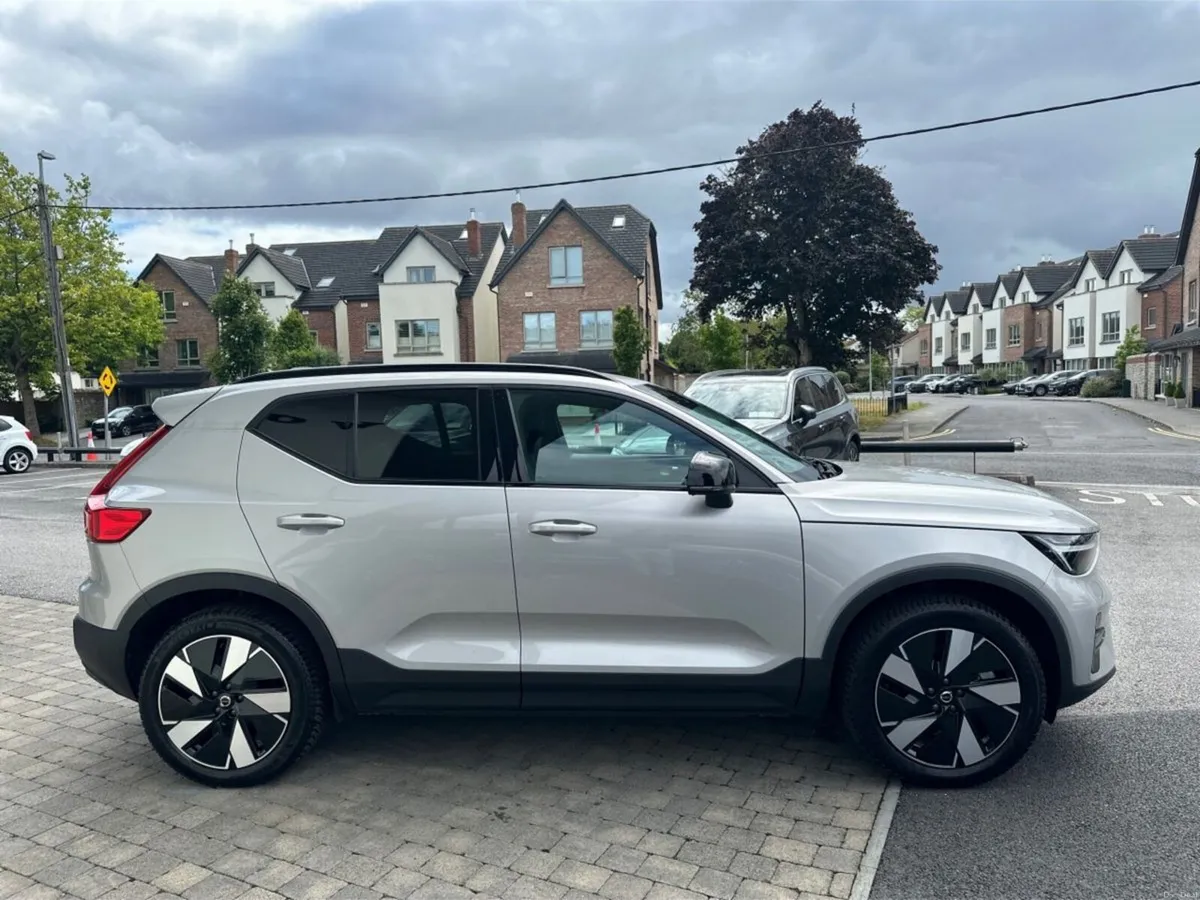 Volvo XC40 XC40 TWIN MOTOR electric 4WD 82kWh - Image 4