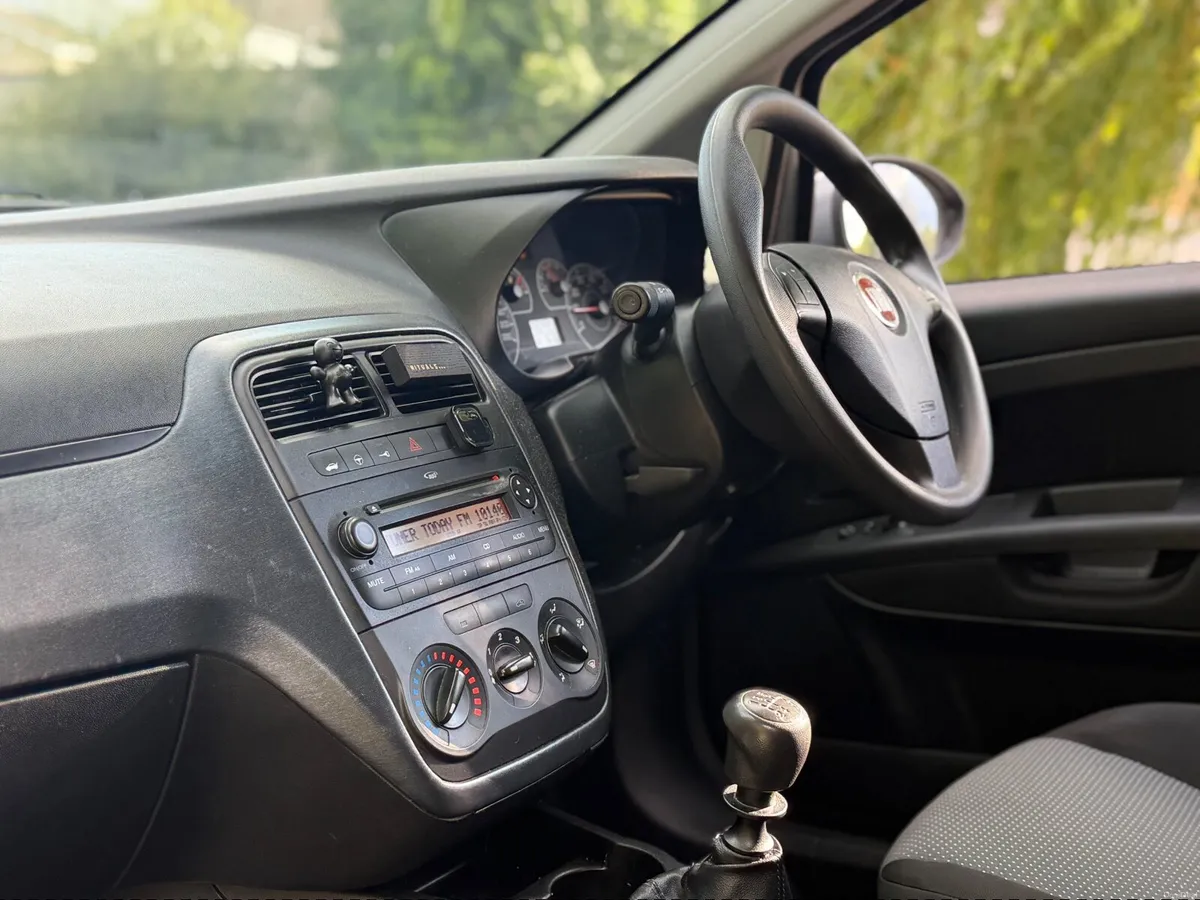 Fiat Punto 2010 1.2 petrol  nct 7/27 NO OFFERS! - Image 6