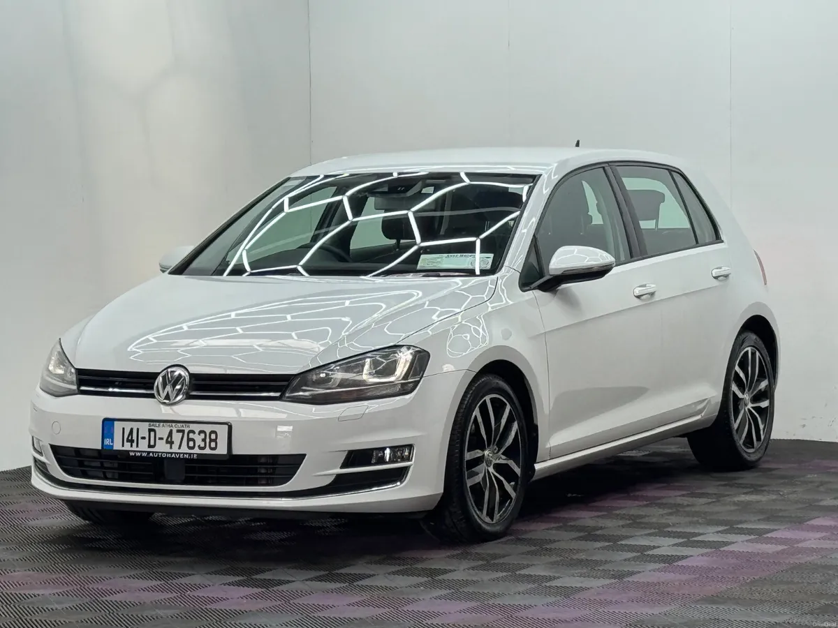 2014 Volkswagen Golf Highline 1.4TSI Automatic - Image 3