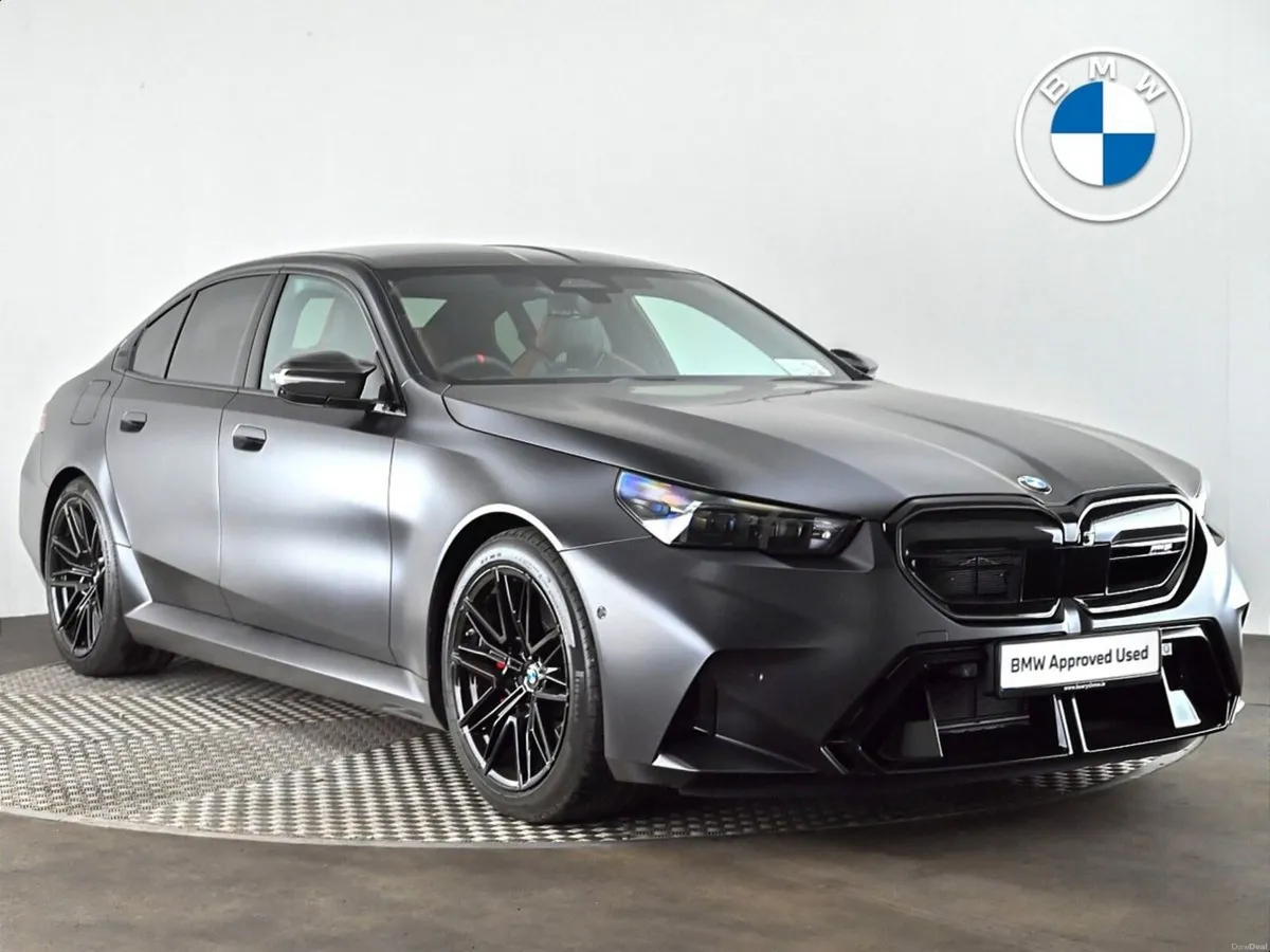BMW M5 Saloon - Image 1
