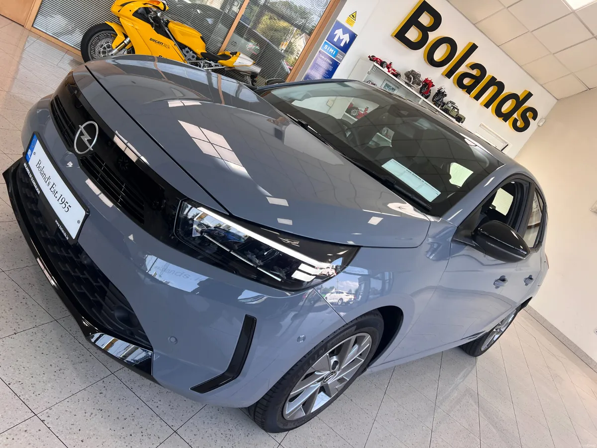 2025 On Sale At €20,950 As New Huge Spec D22PY56 - Image 1