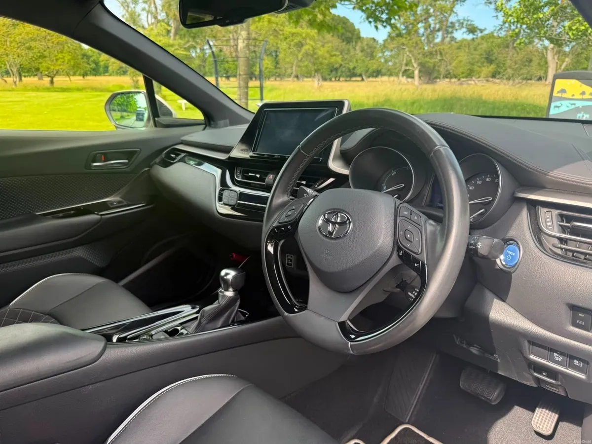 Toyota C-HR 2019 - Image 3