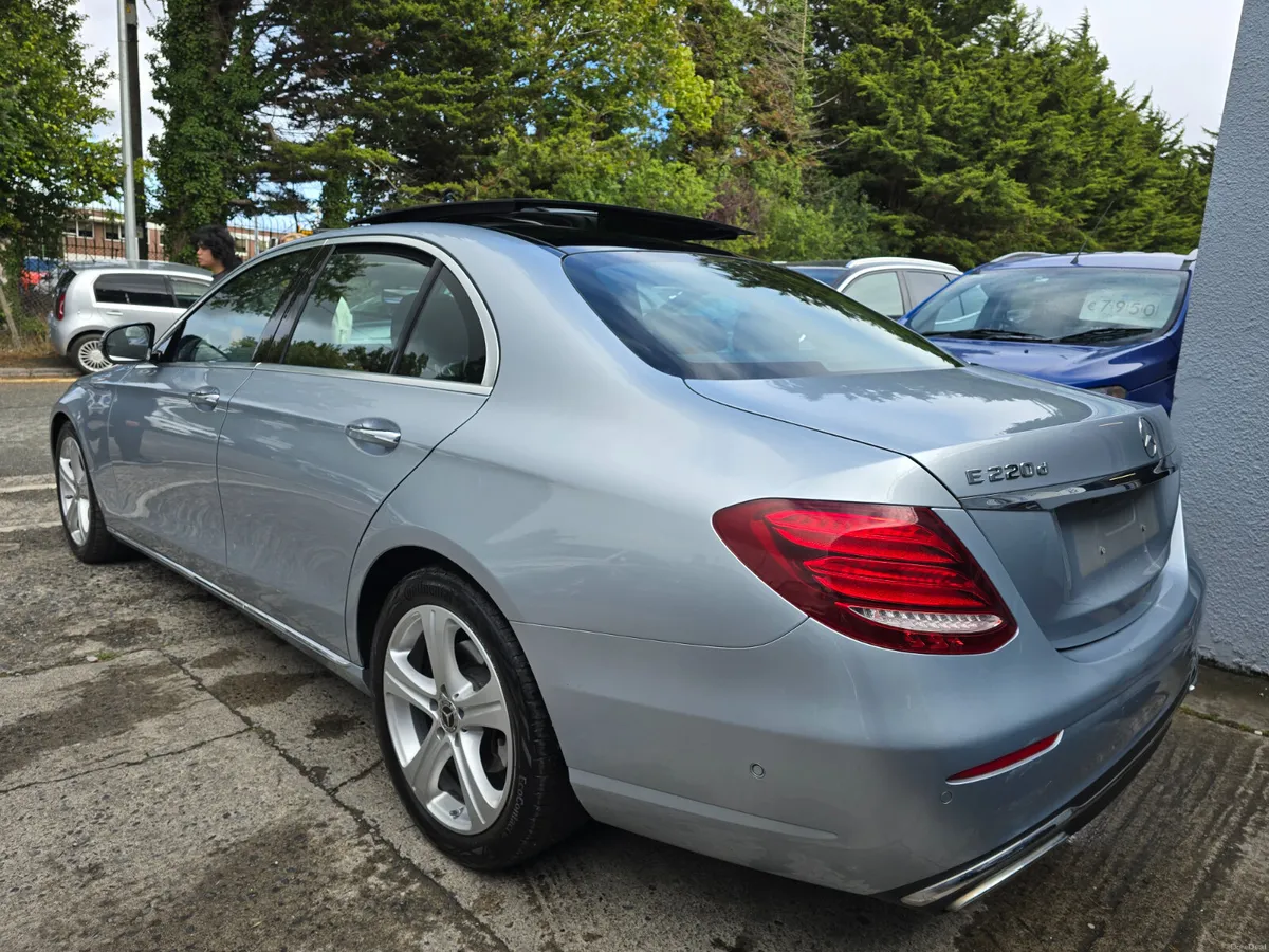 2017 MERCEDES E CLASS SE PREMIUM AUTOMATIC - Image 4