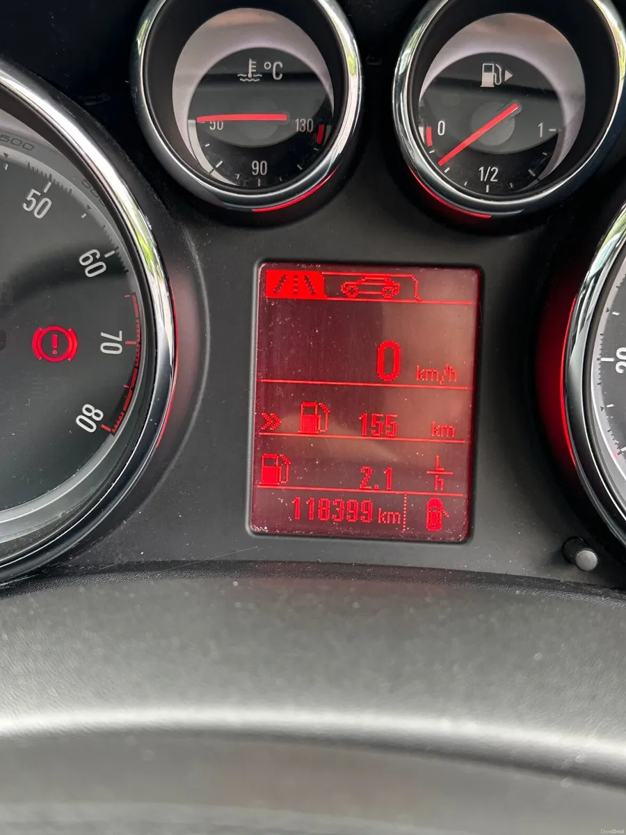 Vauxhall Astra 2015 TURBO - Image 2