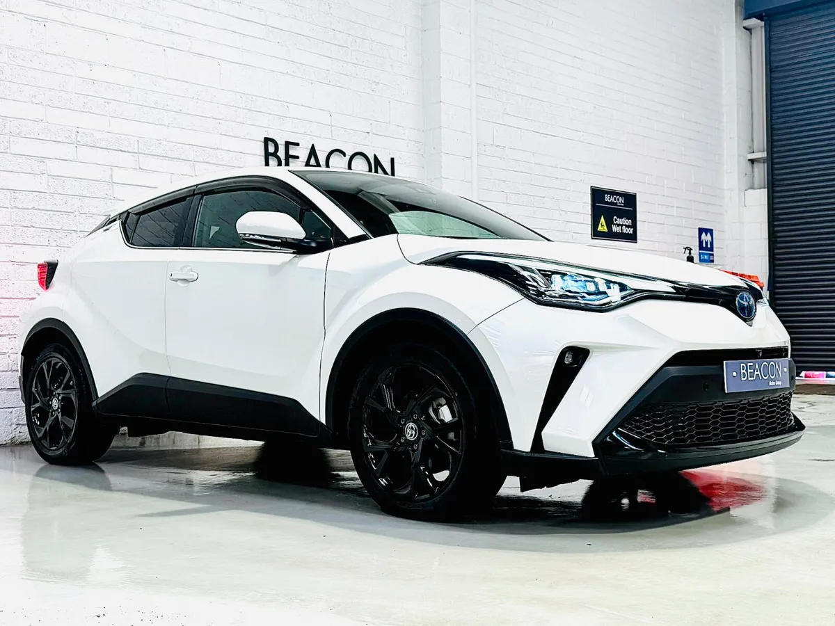 2021*19,000 MILES*NERO*FACE-LIFT EDITION C-HR HYBR - Image 5