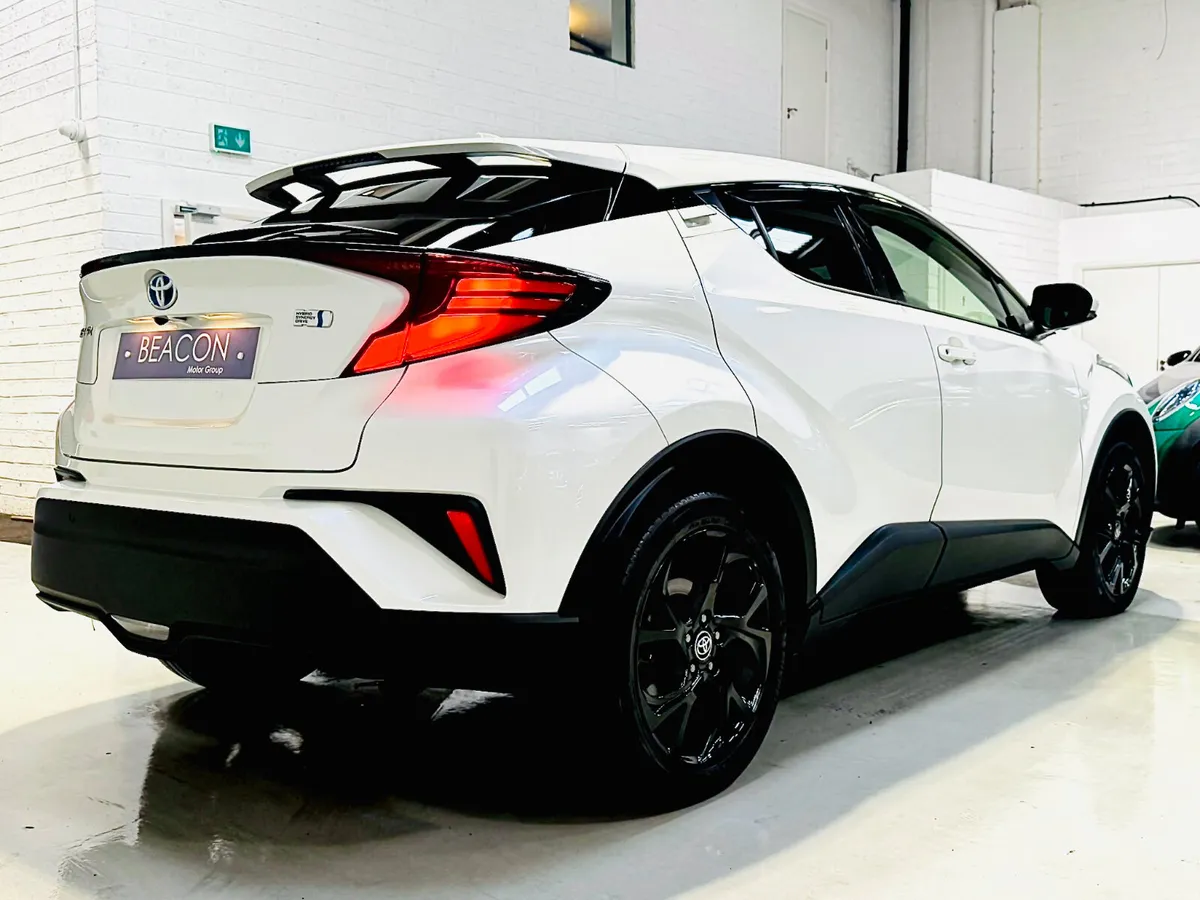 2021*19,000 MILES*NERO*FACE-LIFT EDITION C-HR HYBR - Image 6