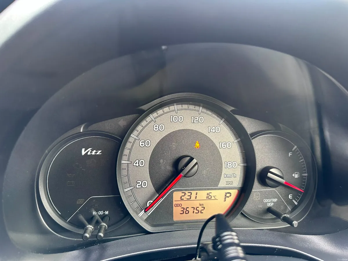 Toyota Yaris (Vitz) 2019  Push start immobiliser - Image 6