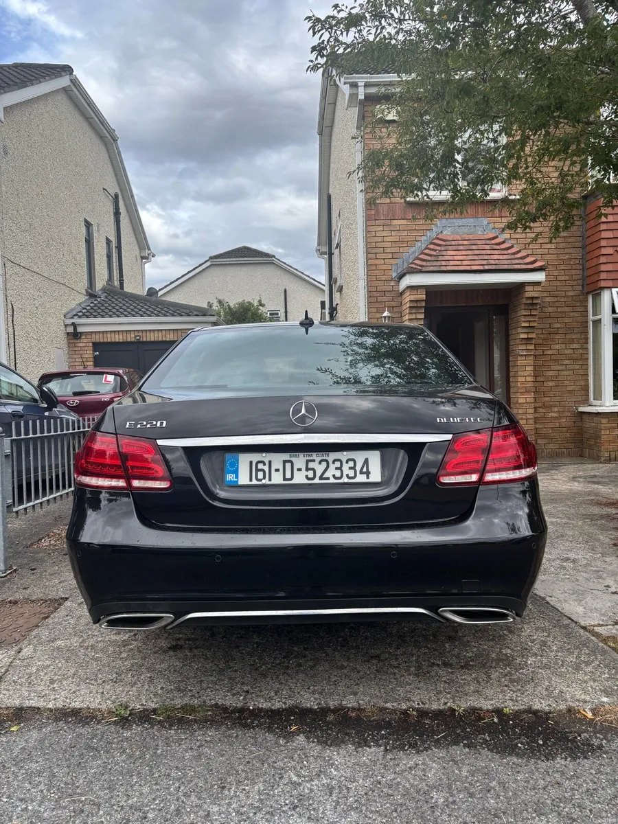 Mercedes-Benz E-Class - Image 5