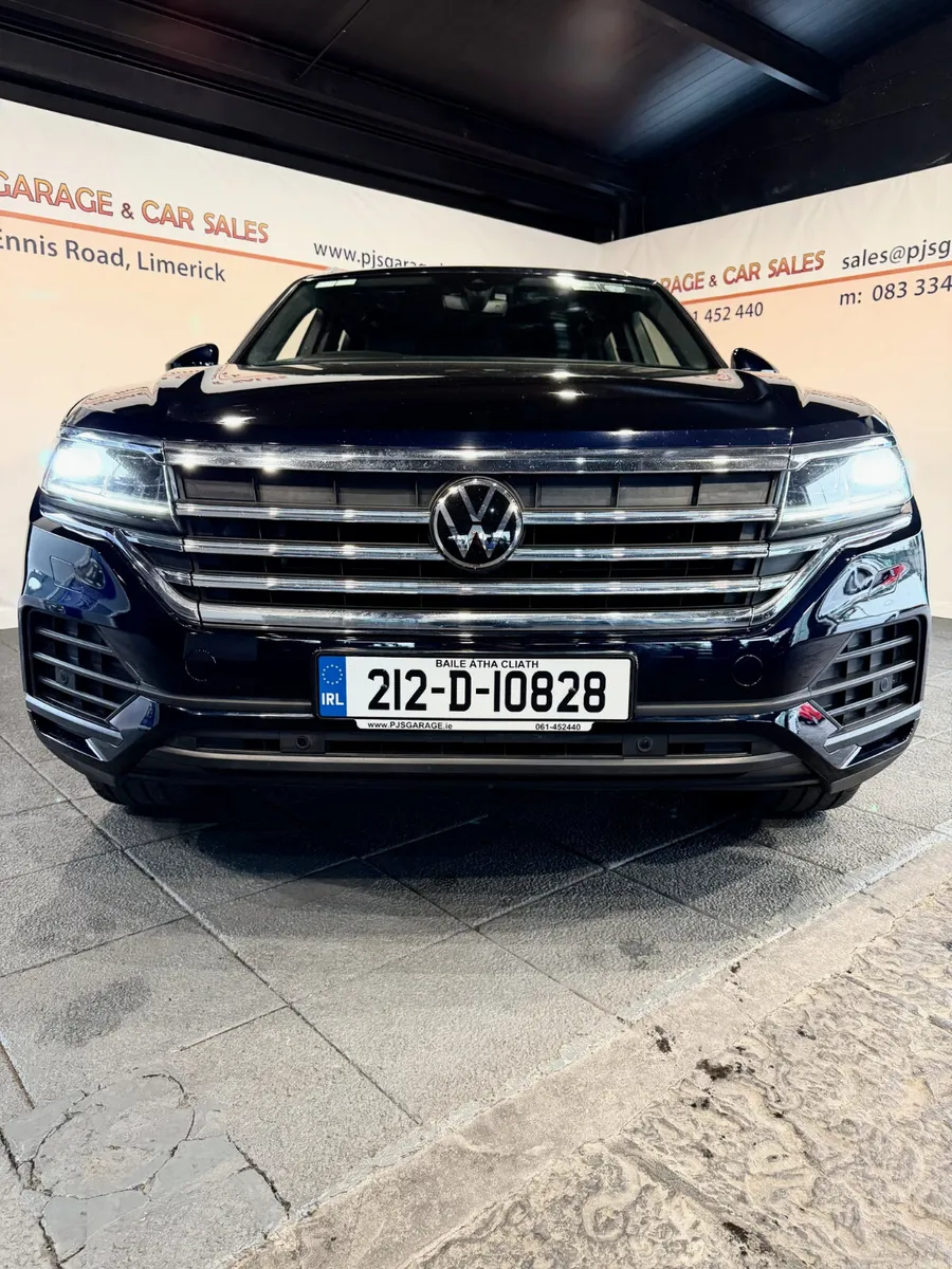 Volkswagen Touareg 2021 - Image 2