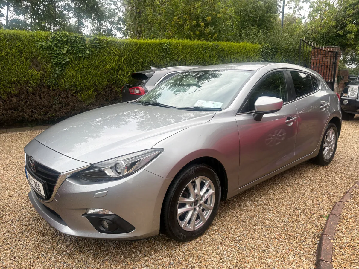 Mazda Mazda3 2017 , diesel - Image 1