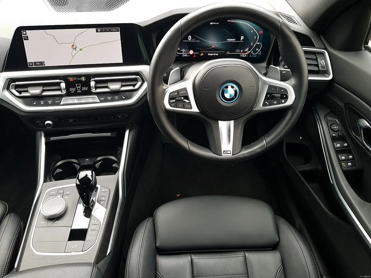 BMW 3-Series 330e M Sport Auto - Image 5