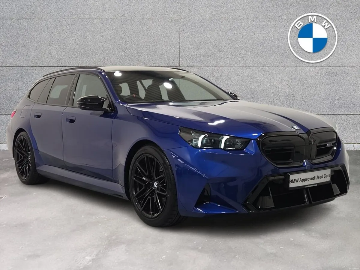 BMW M5 Touring - Image 1