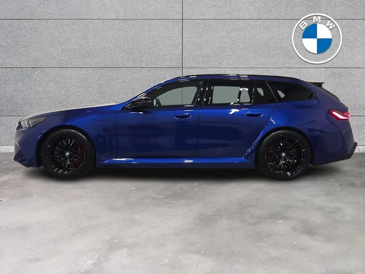 BMW M5 Touring - Image 3
