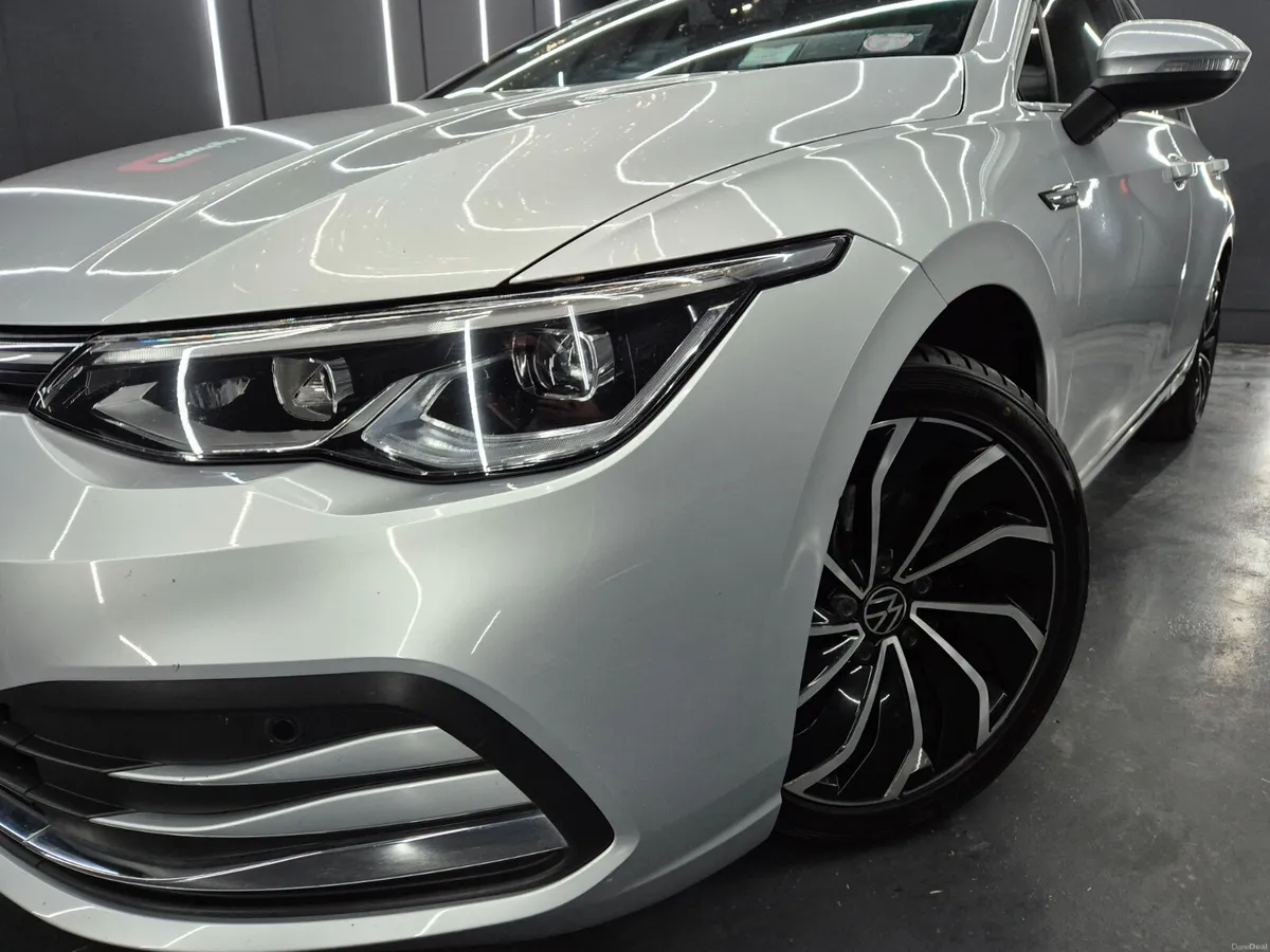 Volkswagen Golf 2021 - Image 2