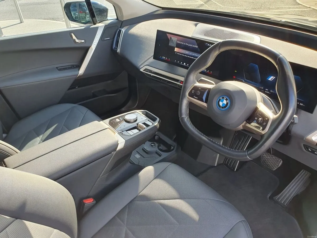 BMW iX xDrive40 Sport - Image 6