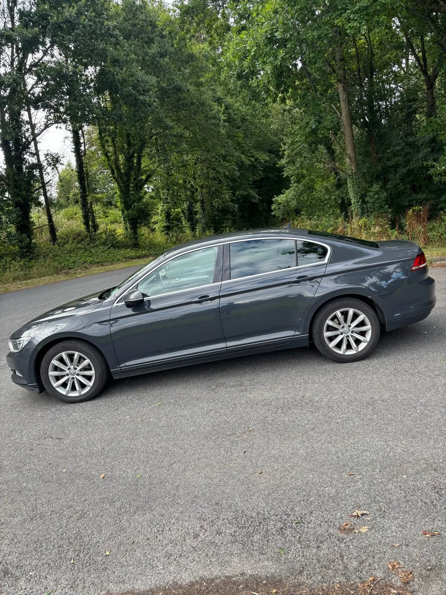 Volkswagen Passat 2.0 TDI - Image 5
