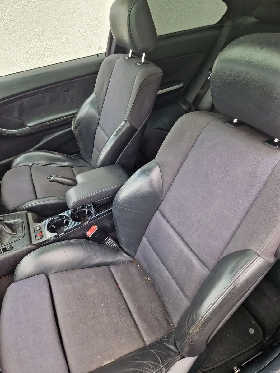 BMW 3-Series 2004 - Image 3