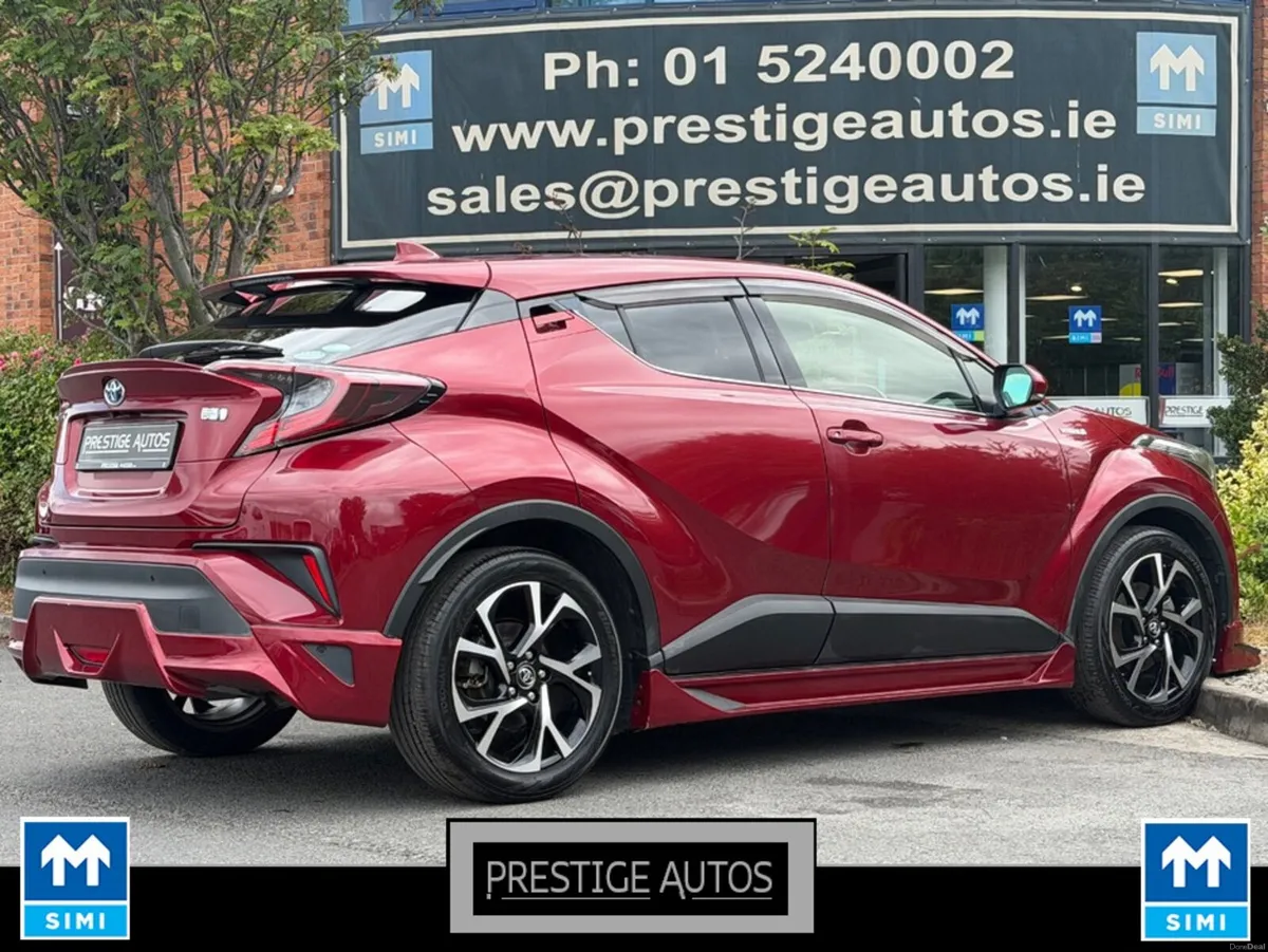 Toyota C-HR 1.8 PETROL-HYBRID FULL TRD-KIT *CAR ID - Image 4